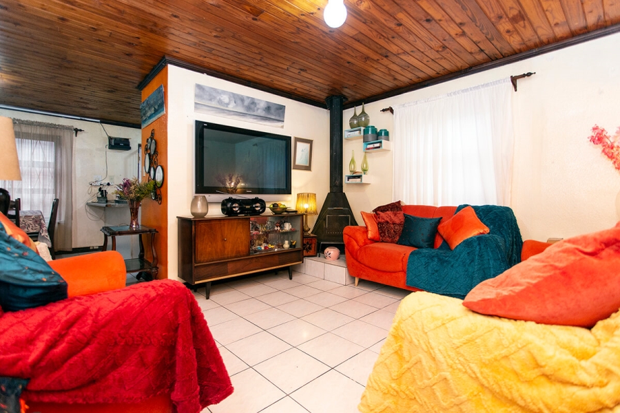 3 Bedroom Property for Sale in Bothasig Western Cape